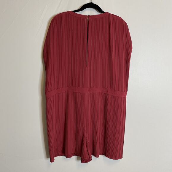 NEW Club Monaco Rose Pink Viga Pleated Tie Waist Romper Size 12 - Picture 9 of 9